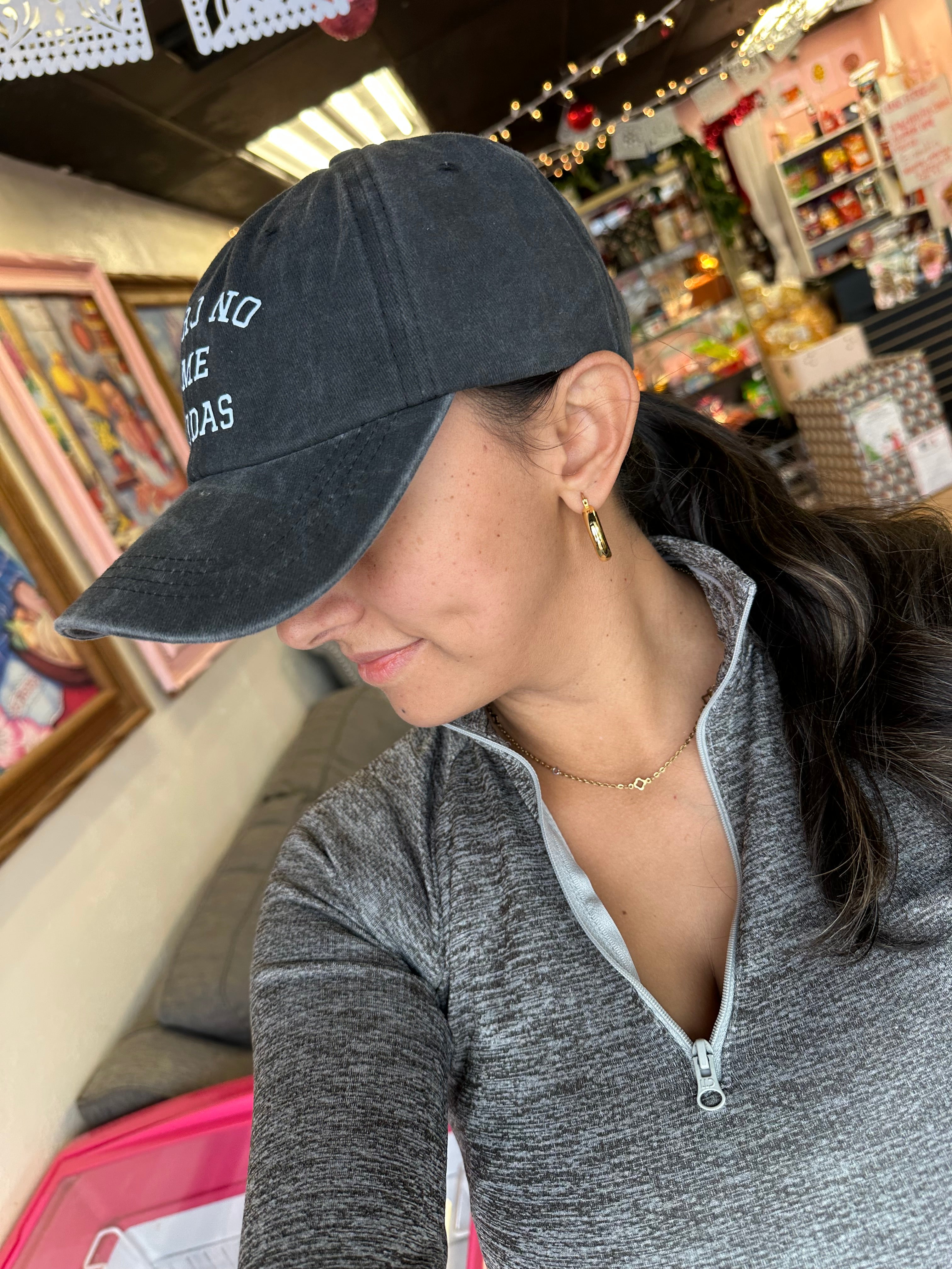 No Me Jodas Black Ball Cap